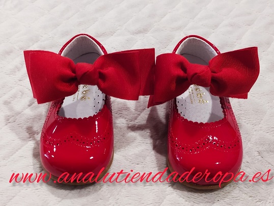 Zapato charol rojo niña con lazo extraíble - Imagen 2